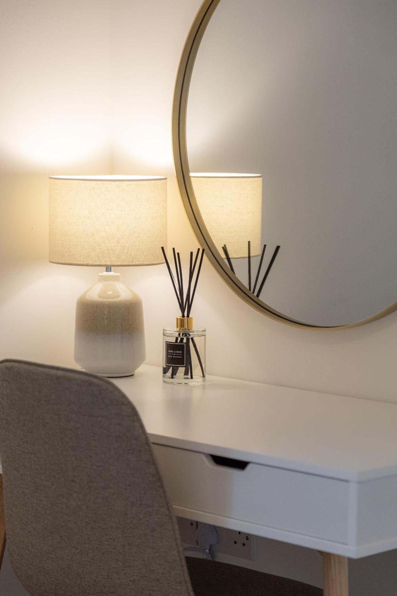 Crescent House Apartments Telford Room photo