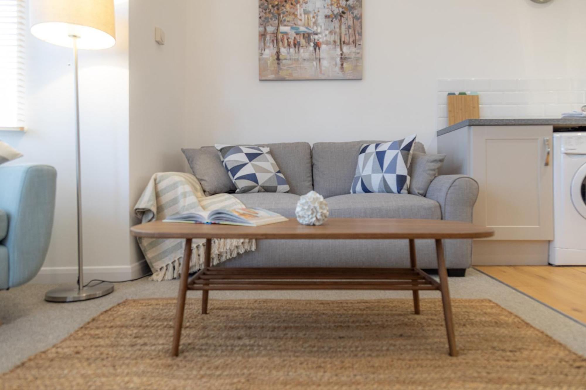 Crescent House Apartments Telford Room photo