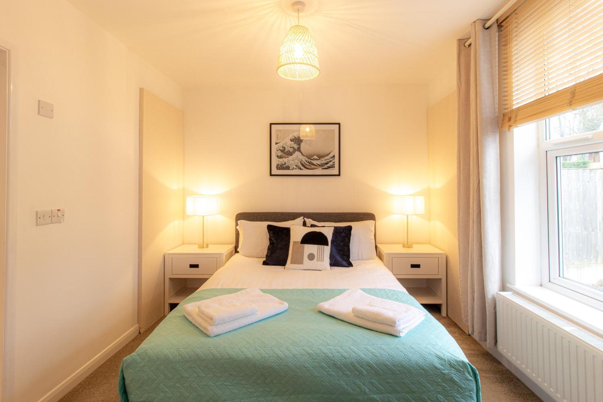 Crescent House Apartments Telford Room photo