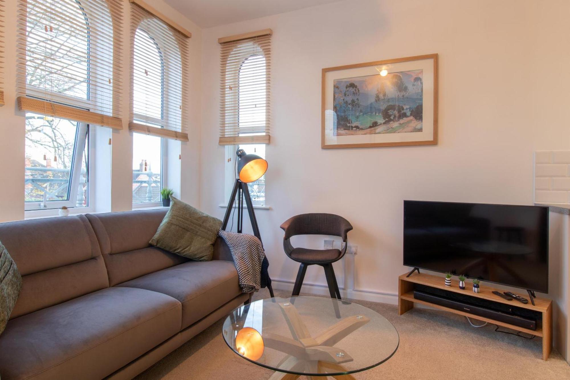 Crescent House Apartments Telford Room photo